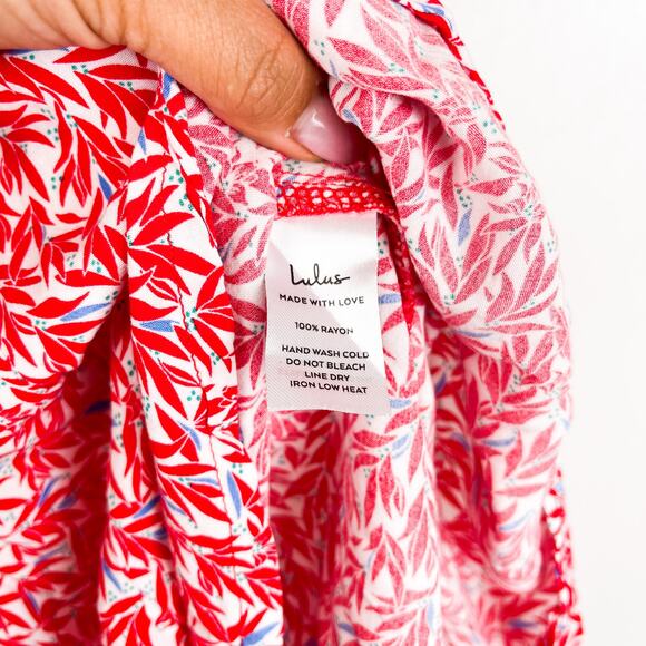 Lulus Size XS Tie Front Romper Shorts Flutter Red Leaves Print - Picture 6 of 11